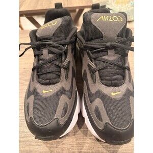 Nike Air Max 200 “Metallic Gold” – Grade School Size 6Y